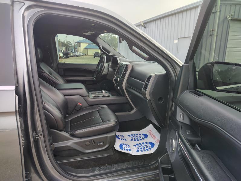 Ford Expedition XLT 2020