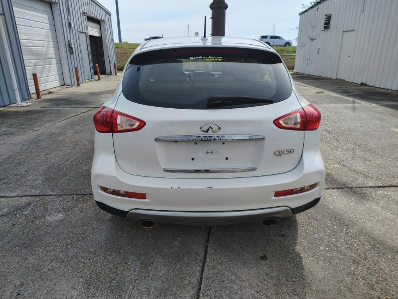 Infiniti QX50 Base RWD 2017