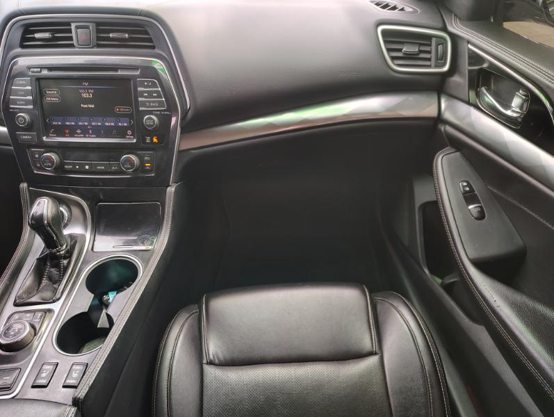 Nissan Maxima 3.5 SV 2020