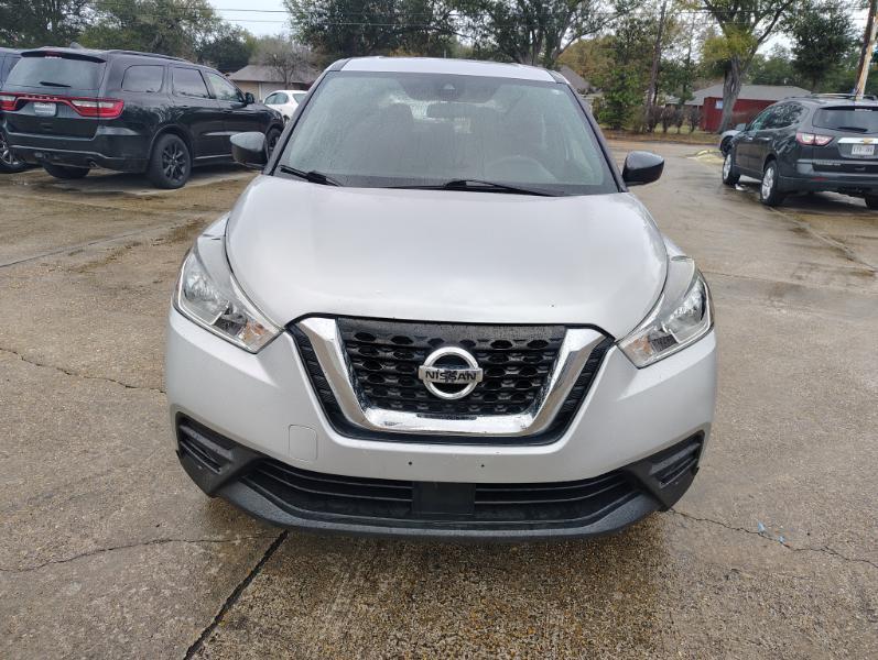 Nissan Kicks S 2020