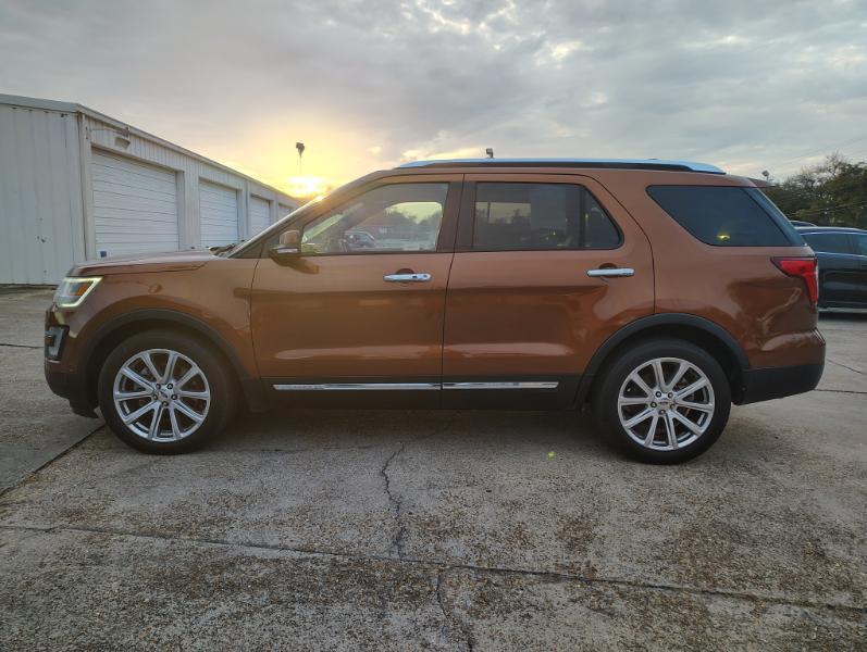 Ford Explorer Limited FWD 2017
