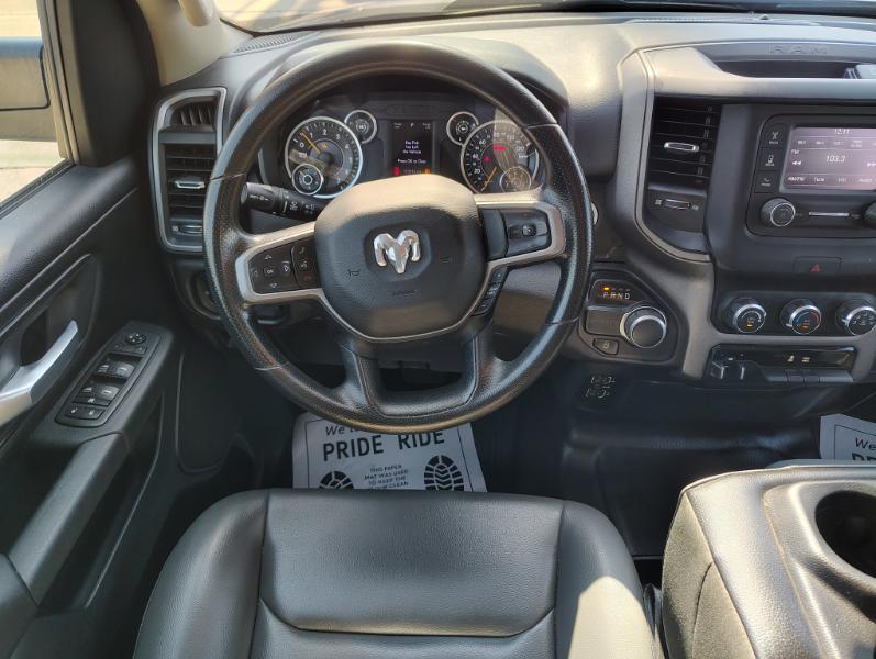 RAM 1500 Tradesman Quad Cab 2WD 2020