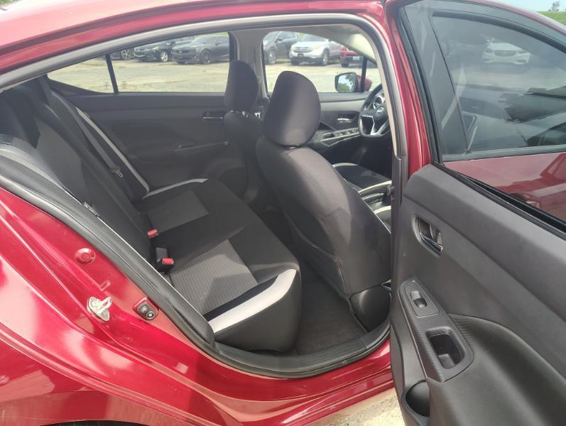 Nissan Versa SV 2021