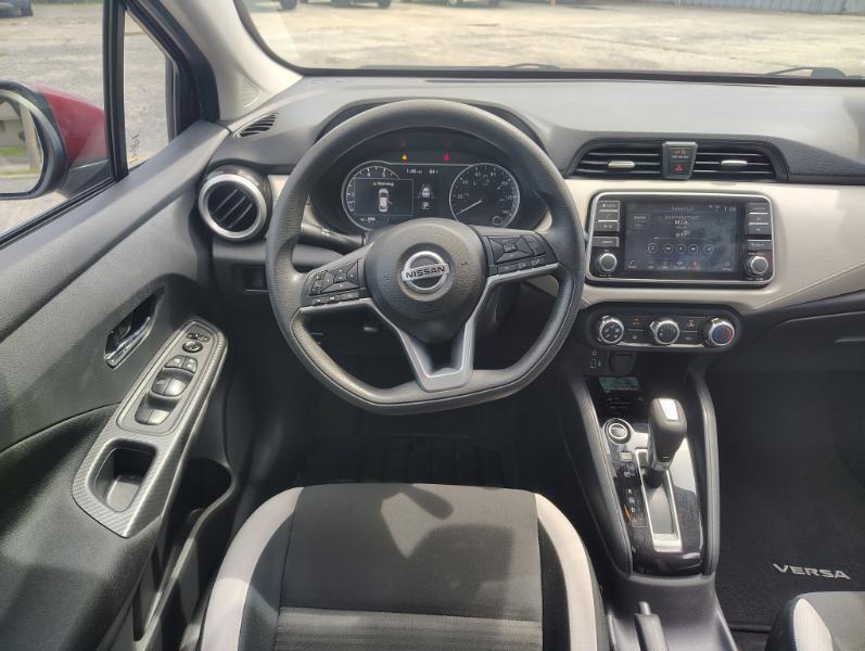 Nissan Versa SV 2021
