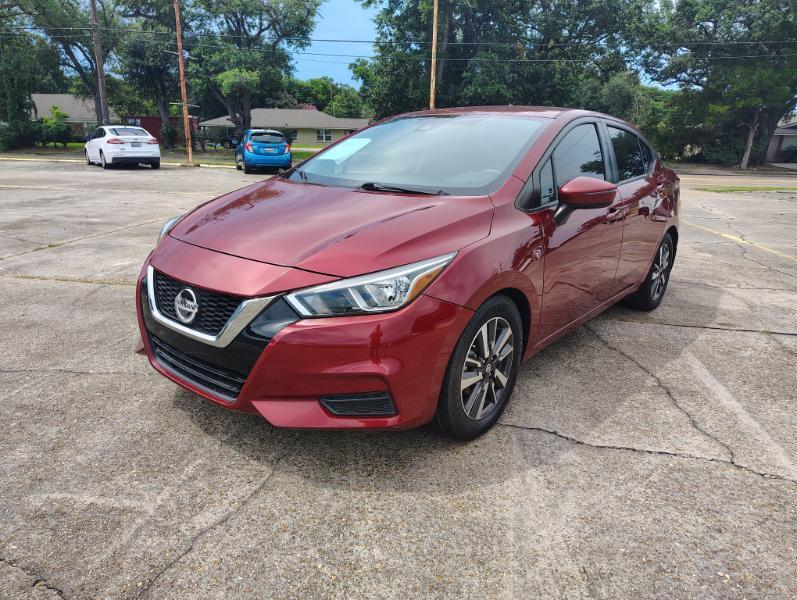 Nissan Versa SV 2021