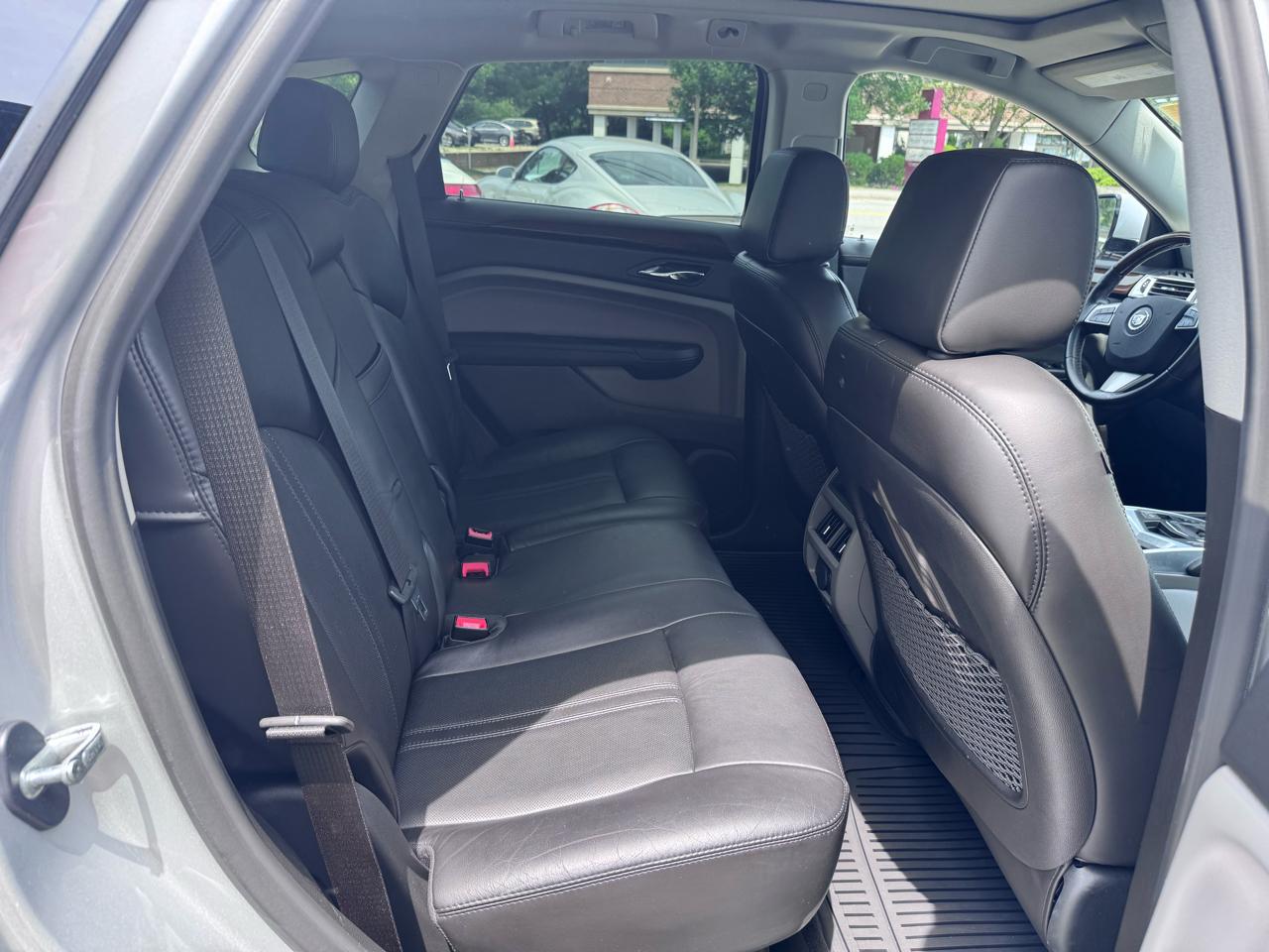 Cadillac SRX Luxury Collection AWD 2011