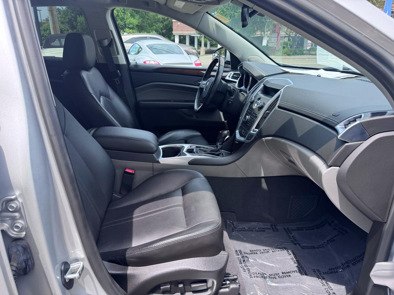 Cadillac SRX Luxury Collection AWD 2011