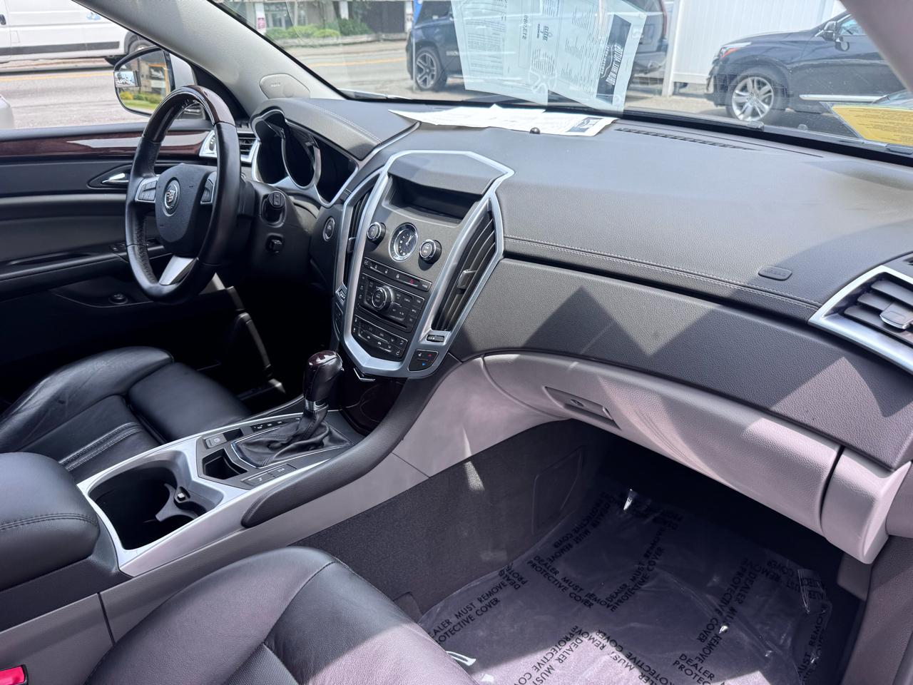 Cadillac SRX Luxury Collection AWD 2011