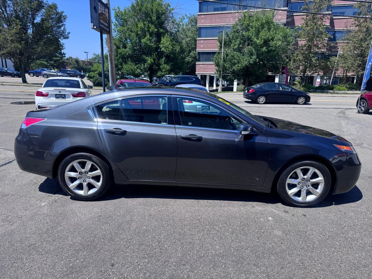 Acura TL 6-Speed AT 2012