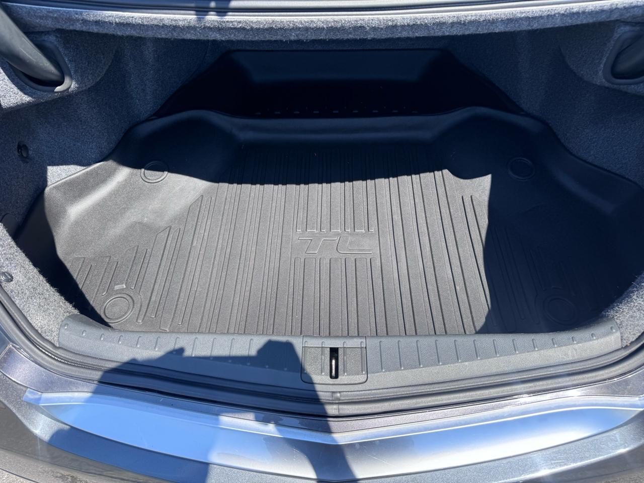 Acura TL 6-Speed AT 2012