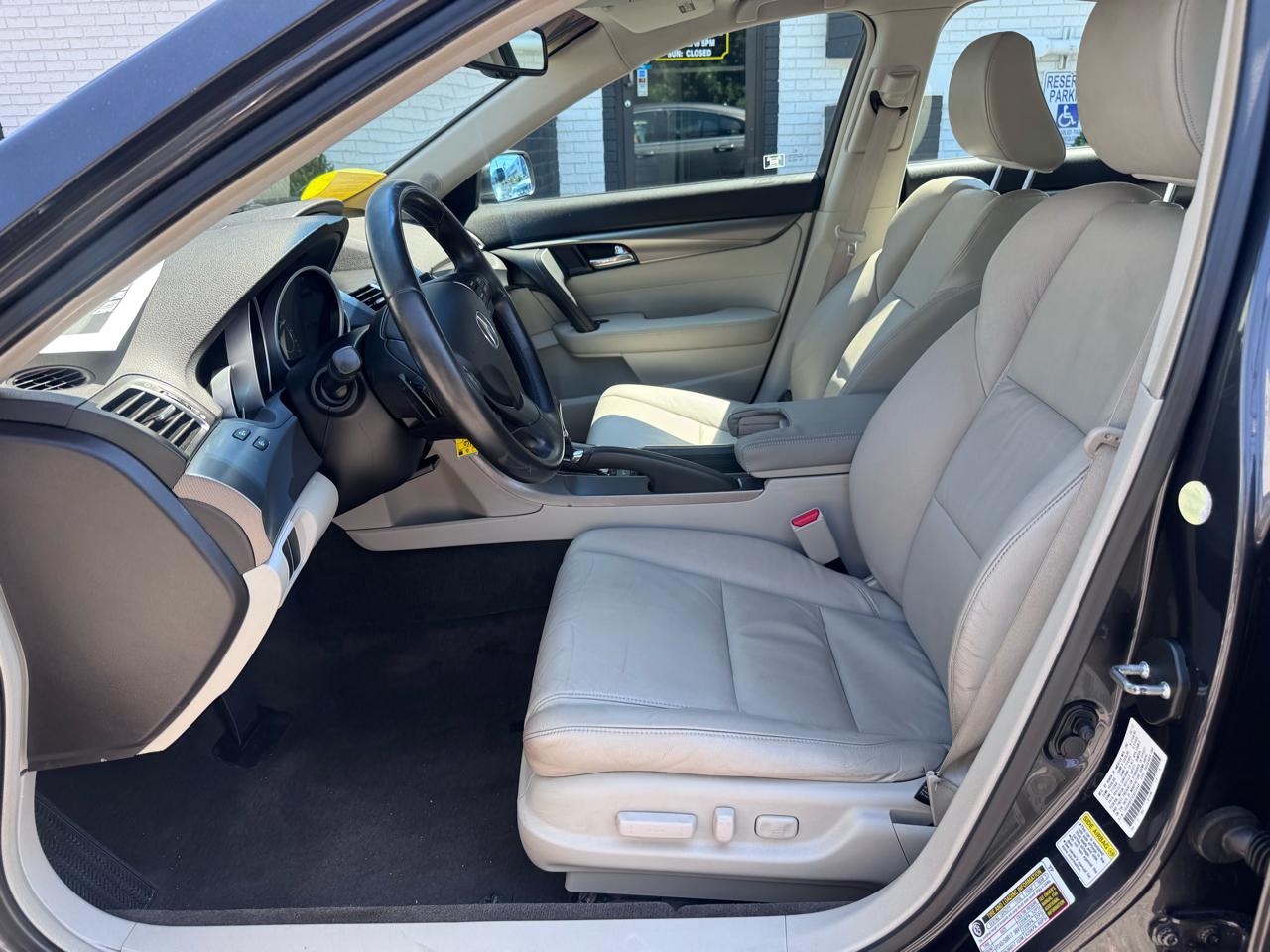 Acura TL 6-Speed AT 2012