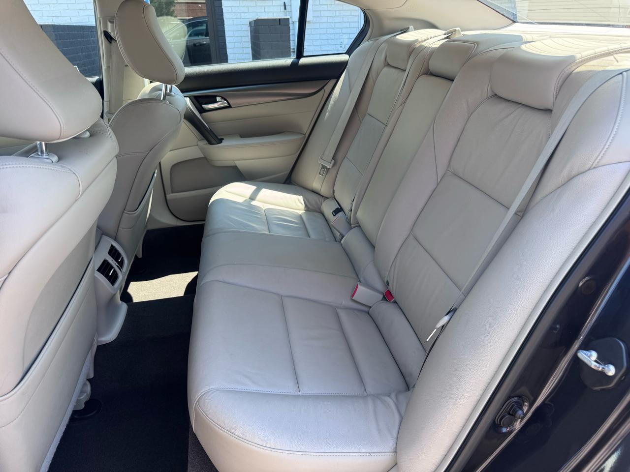 Acura TL 6-Speed AT 2012
