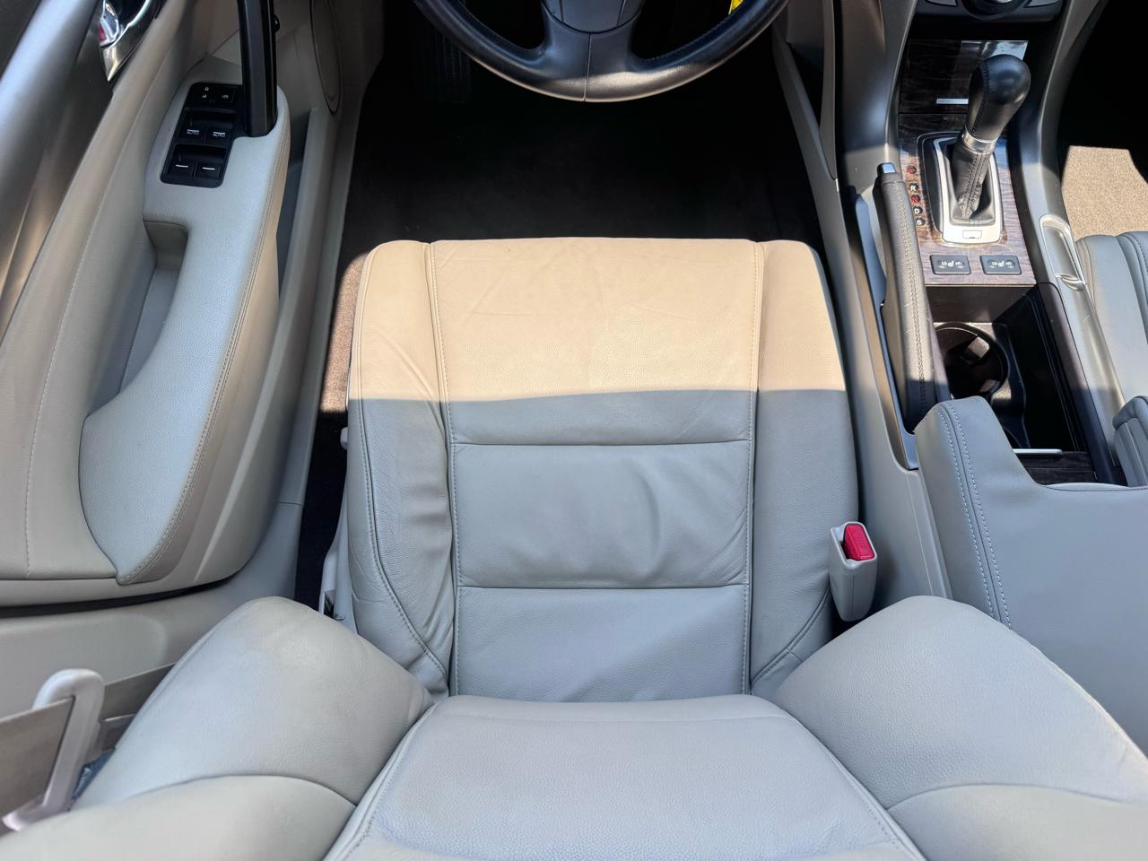 Acura TL 6-Speed AT 2012