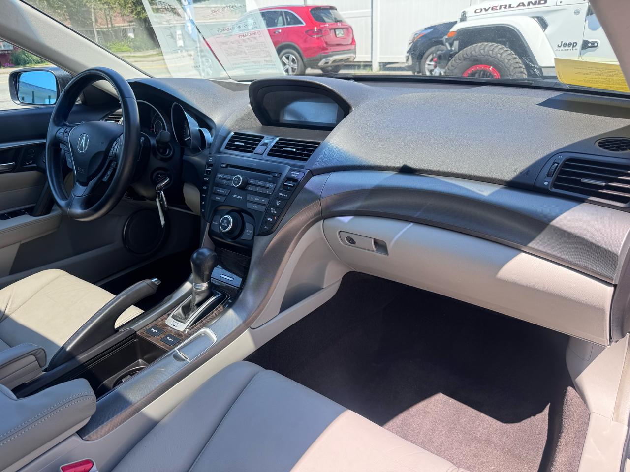 Acura TL 6-Speed AT 2012