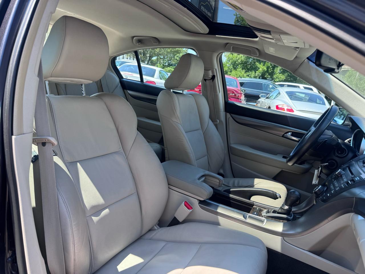 Acura TL 6-Speed AT 2012