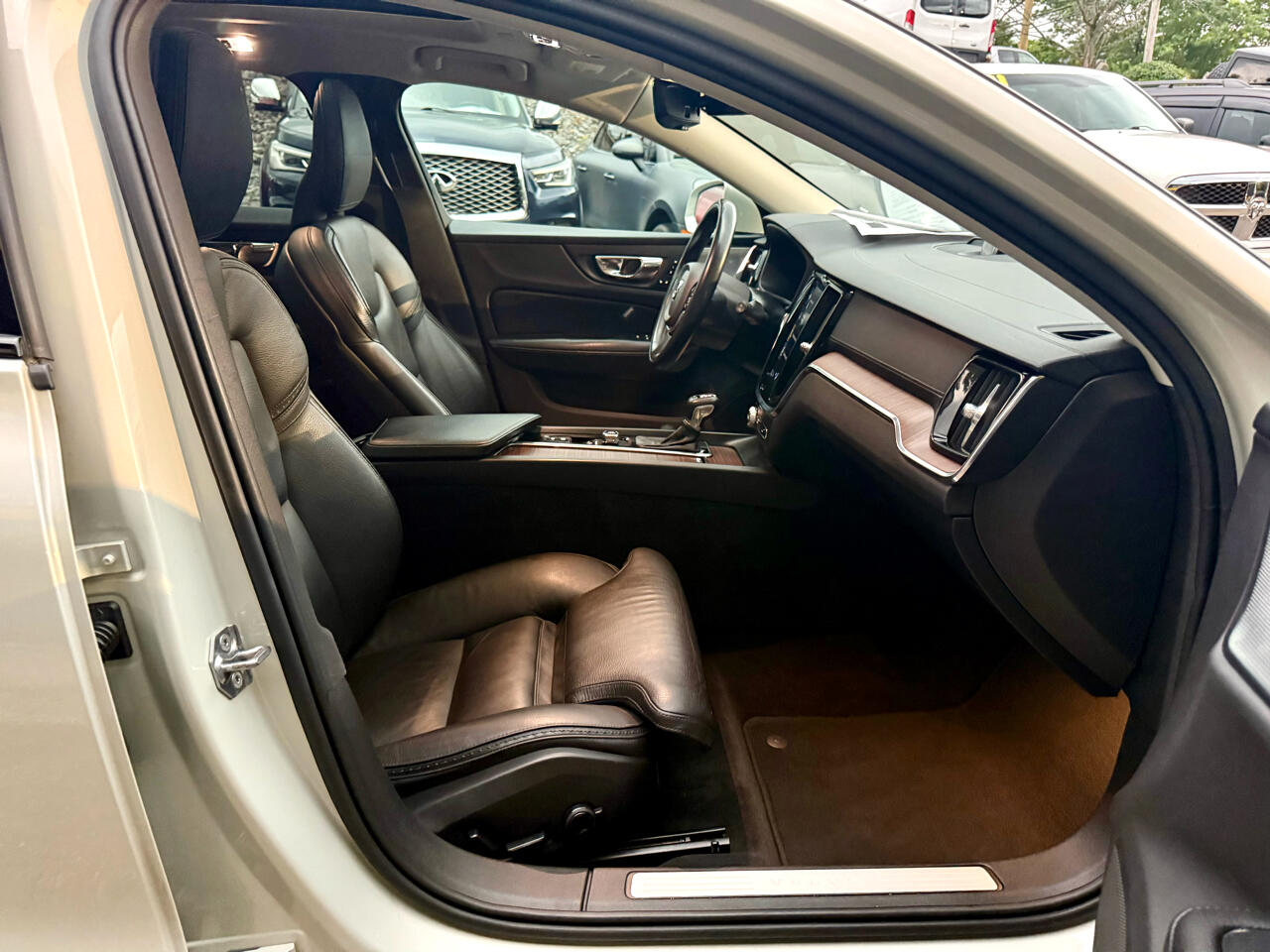 2020 Volvo V60 Cross Country T5 AWD photo 26