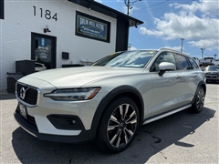 2020 Volvo V60 Cross Country 