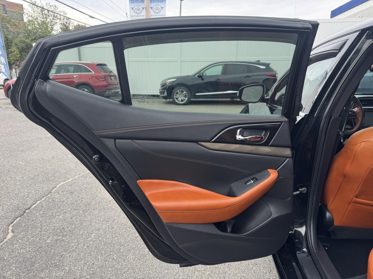 2019 Nissan Maxima Platinum - Photo 14