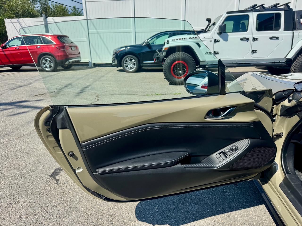 Mazda MX-5 Miata RF Club 6AT 2023