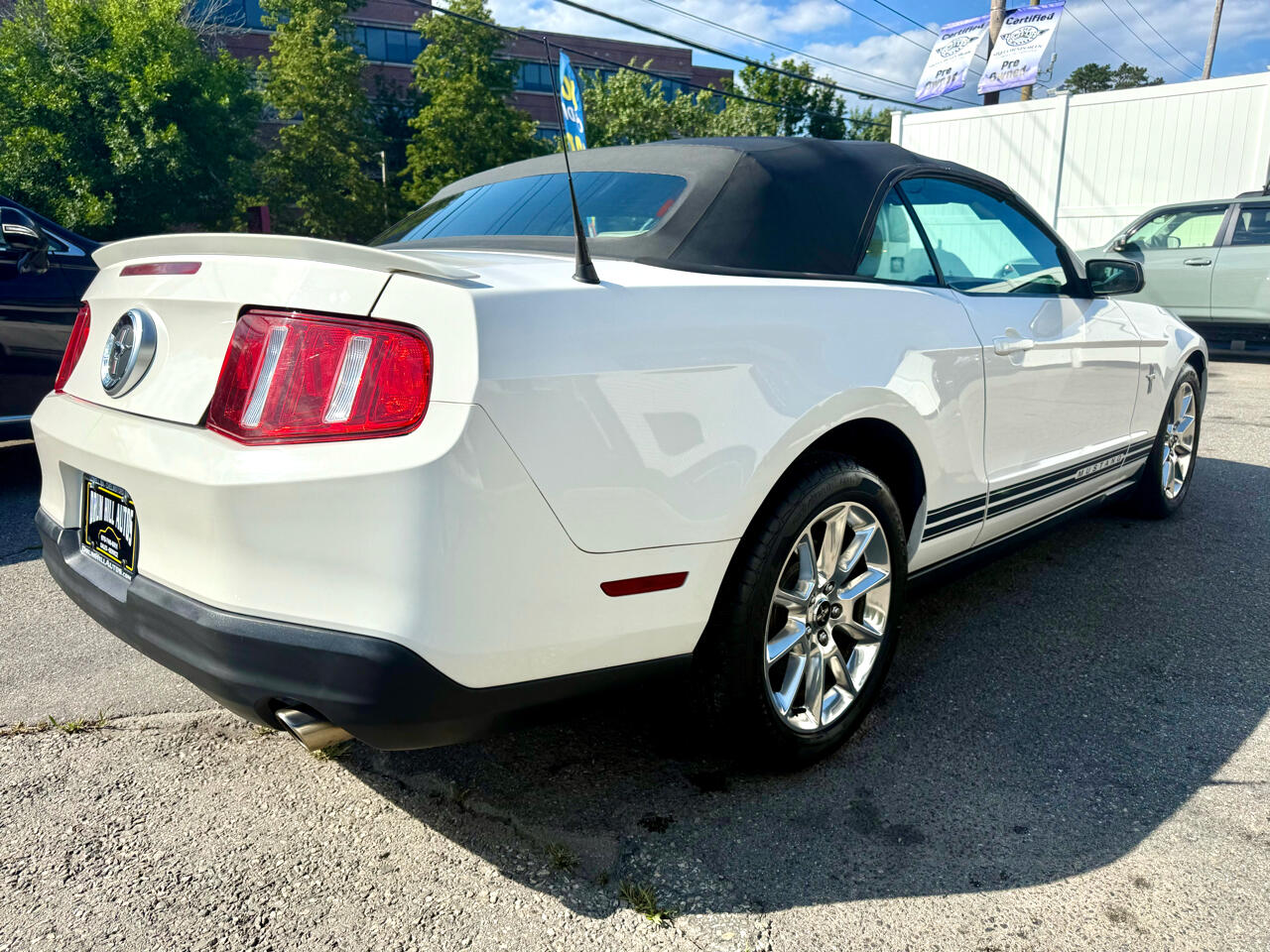 Ford Mustang V6 Convertible 2010 Ford Mustang V6 Convertible 2010