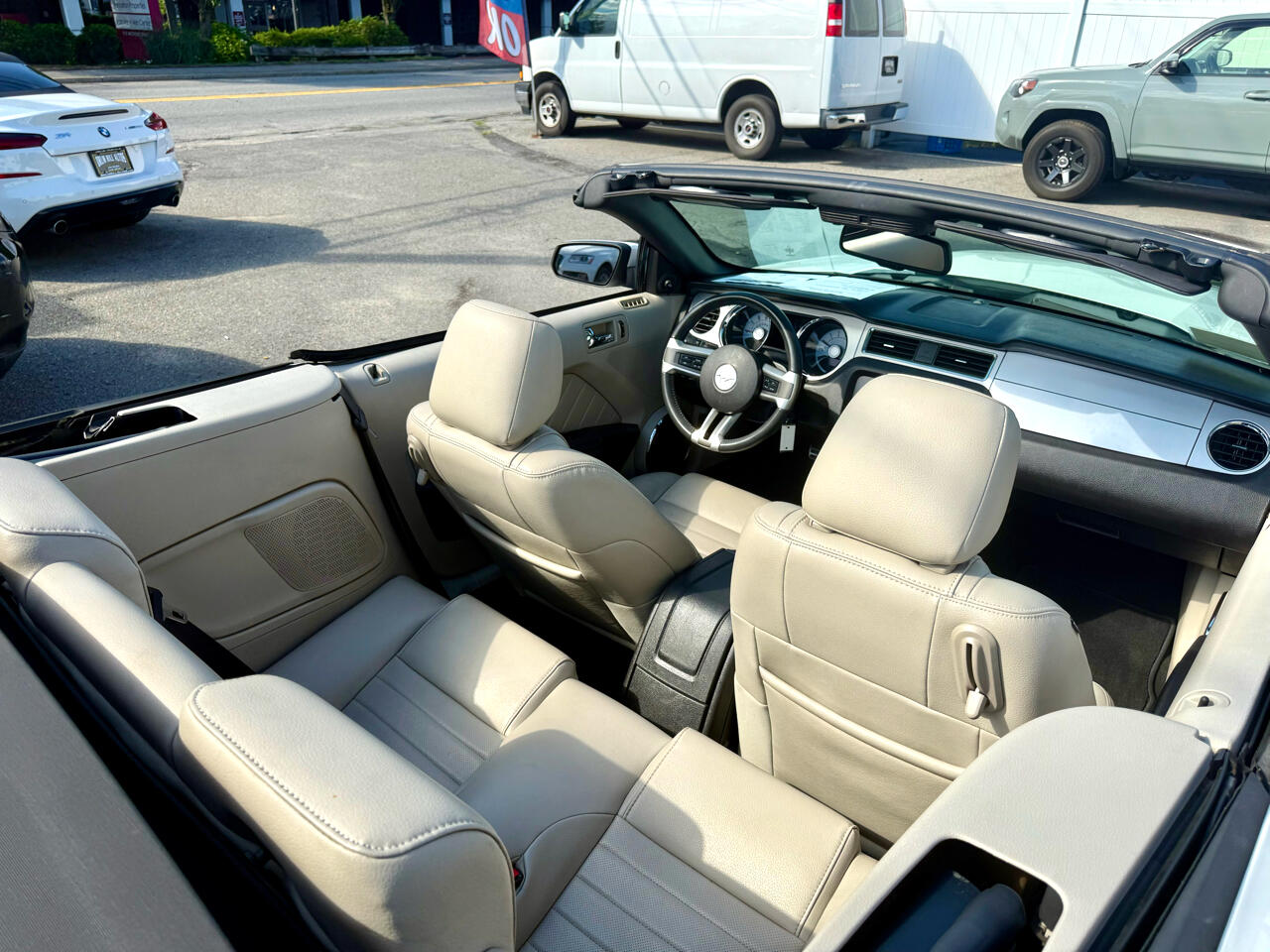 Ford Mustang V6 Convertible 2010 Ford Mustang V6 Convertible 2010