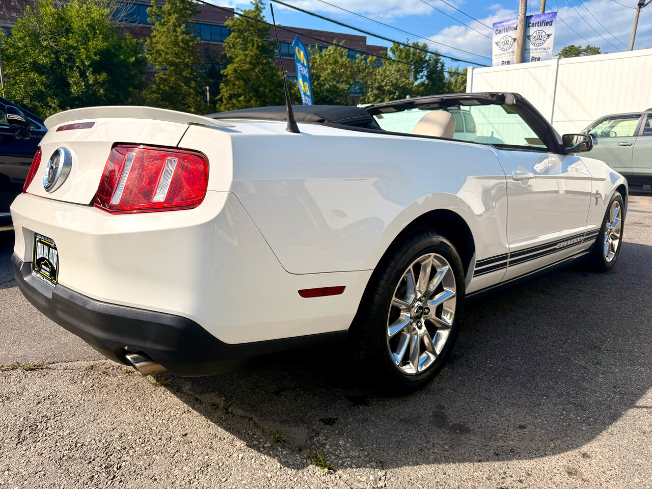 Ford Mustang V6 Convertible 2010 Ford Mustang V6 Convertible 2010