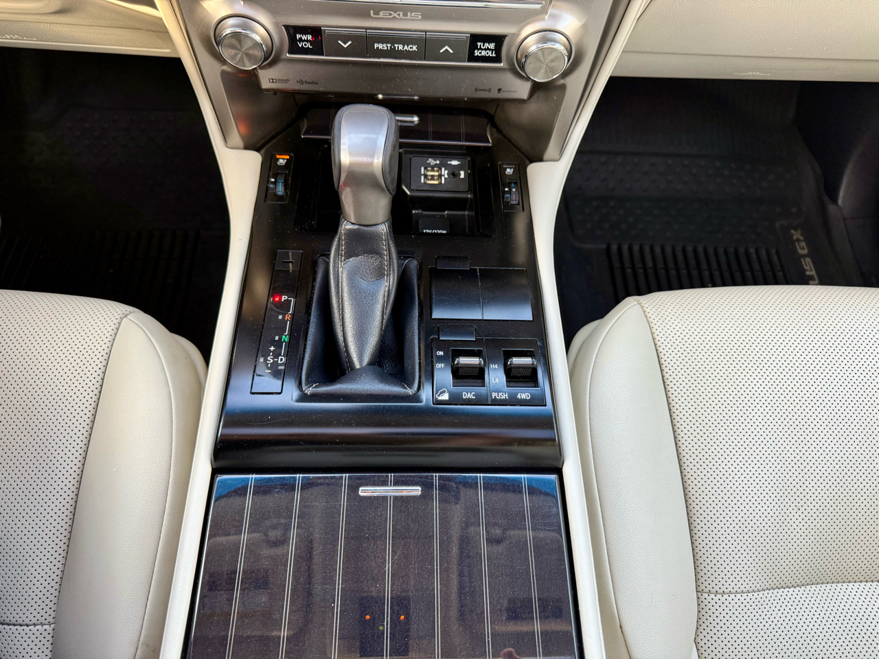 Lexus GX 460 Premium 2020 Lexus GX 460 Premium 2020