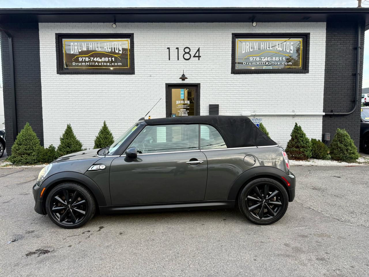 2014 Mini Cooper S Convertible photo 2