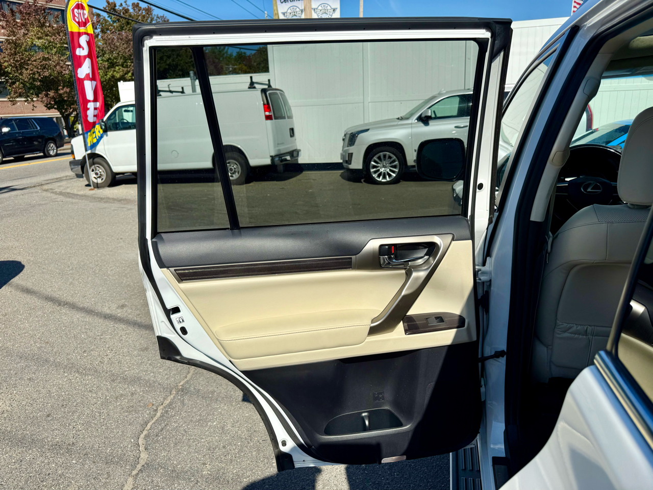 2020 Lexus GX 460 Luxury photo 14