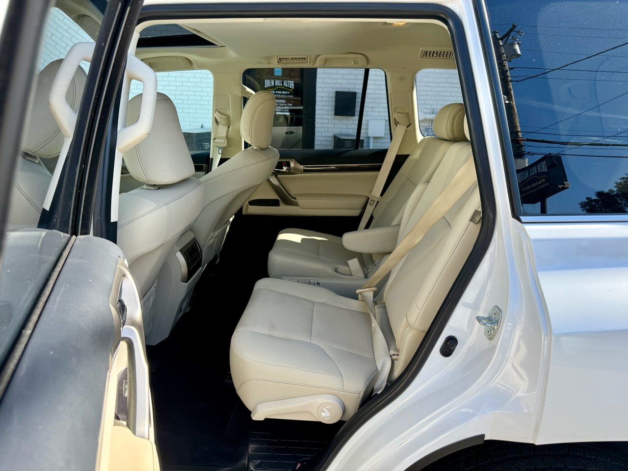 2020 Lexus GX 460 Luxury photo 15