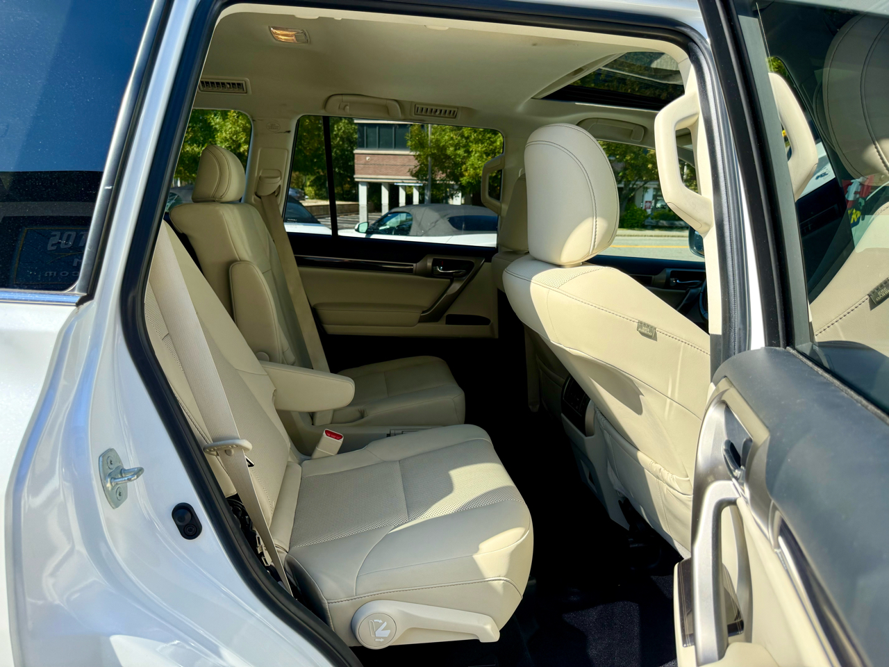 2020 Lexus GX 460 Luxury photo 20
