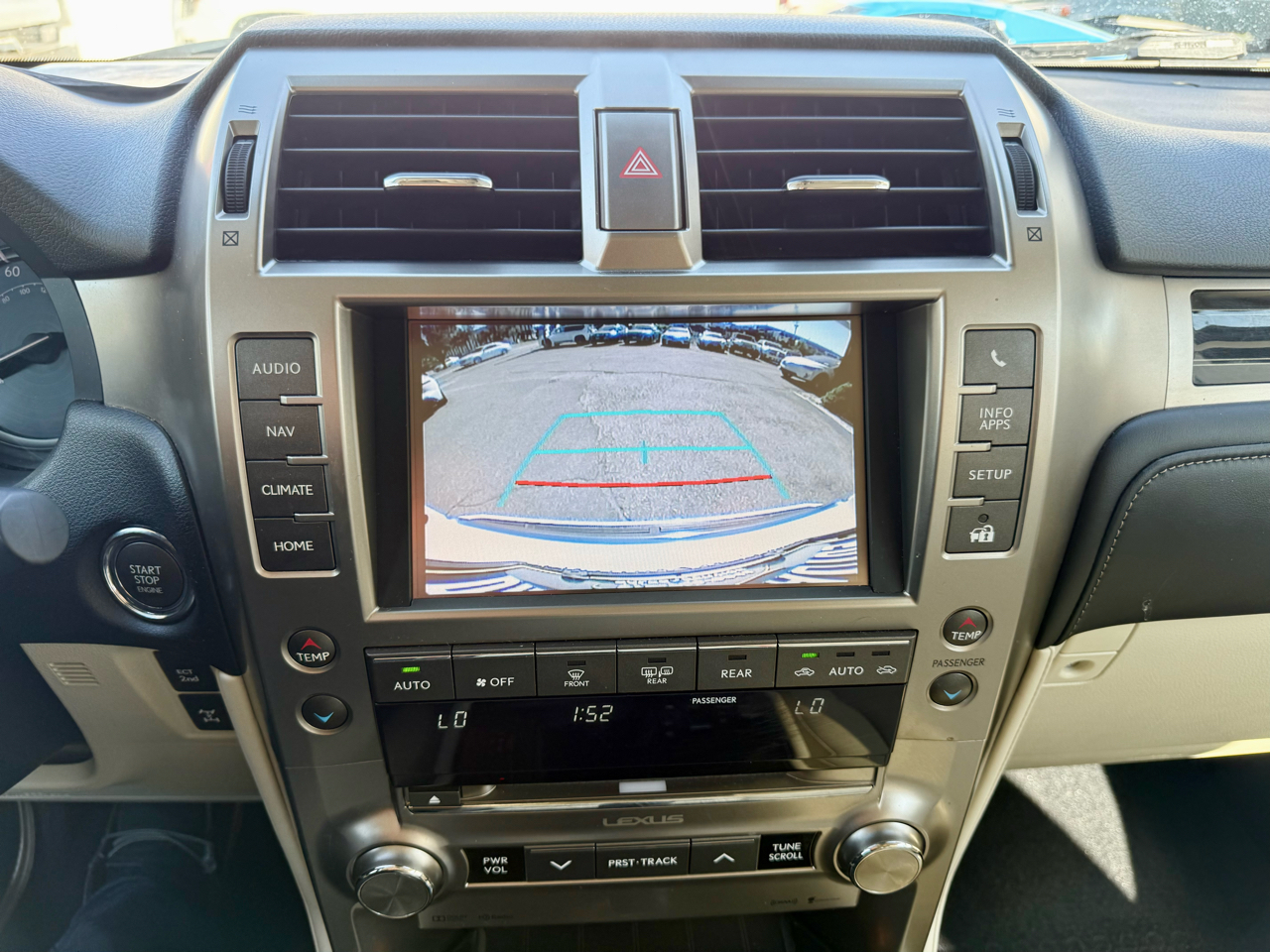 2020 Lexus GX 460 Luxury photo 32