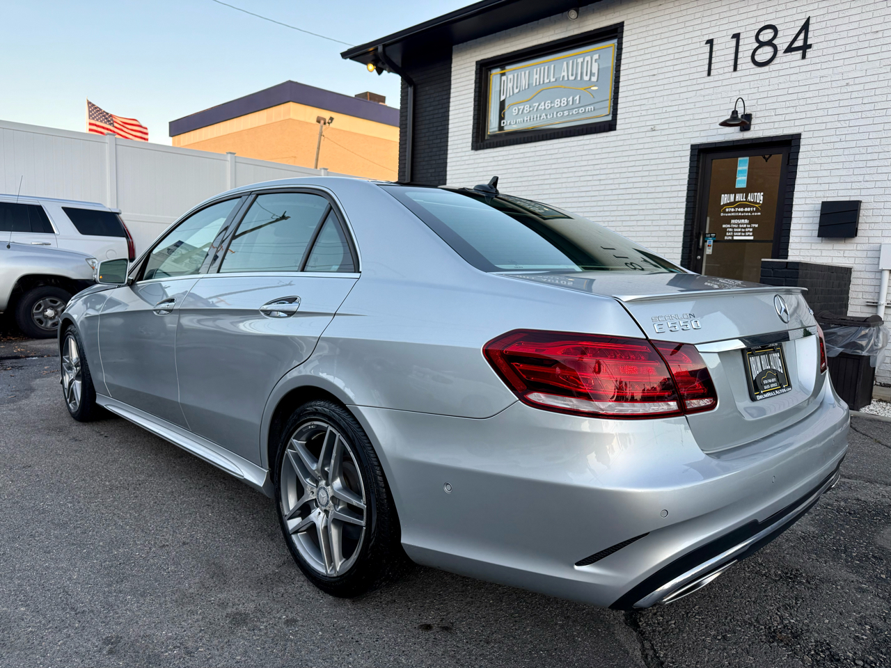 2014 Mercedes Benz E Sedan 4MATIC photo 3