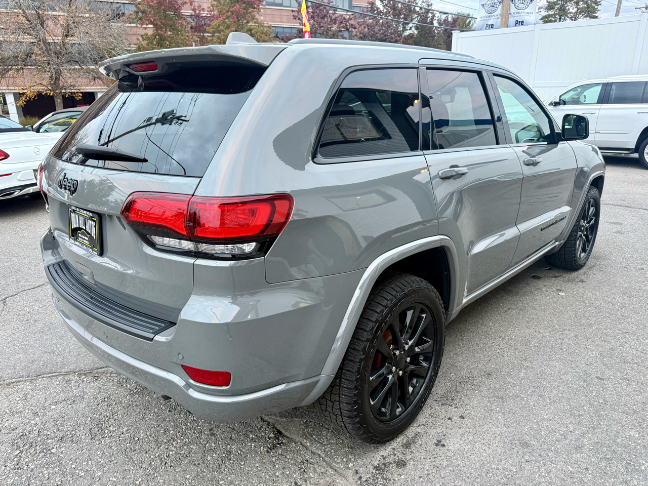 Jeep Grand Cherokee 4WD 4dr Laredo Altitude 2020 Jeep Grand Cherokee 4WD 4dr Laredo Altitude 2020