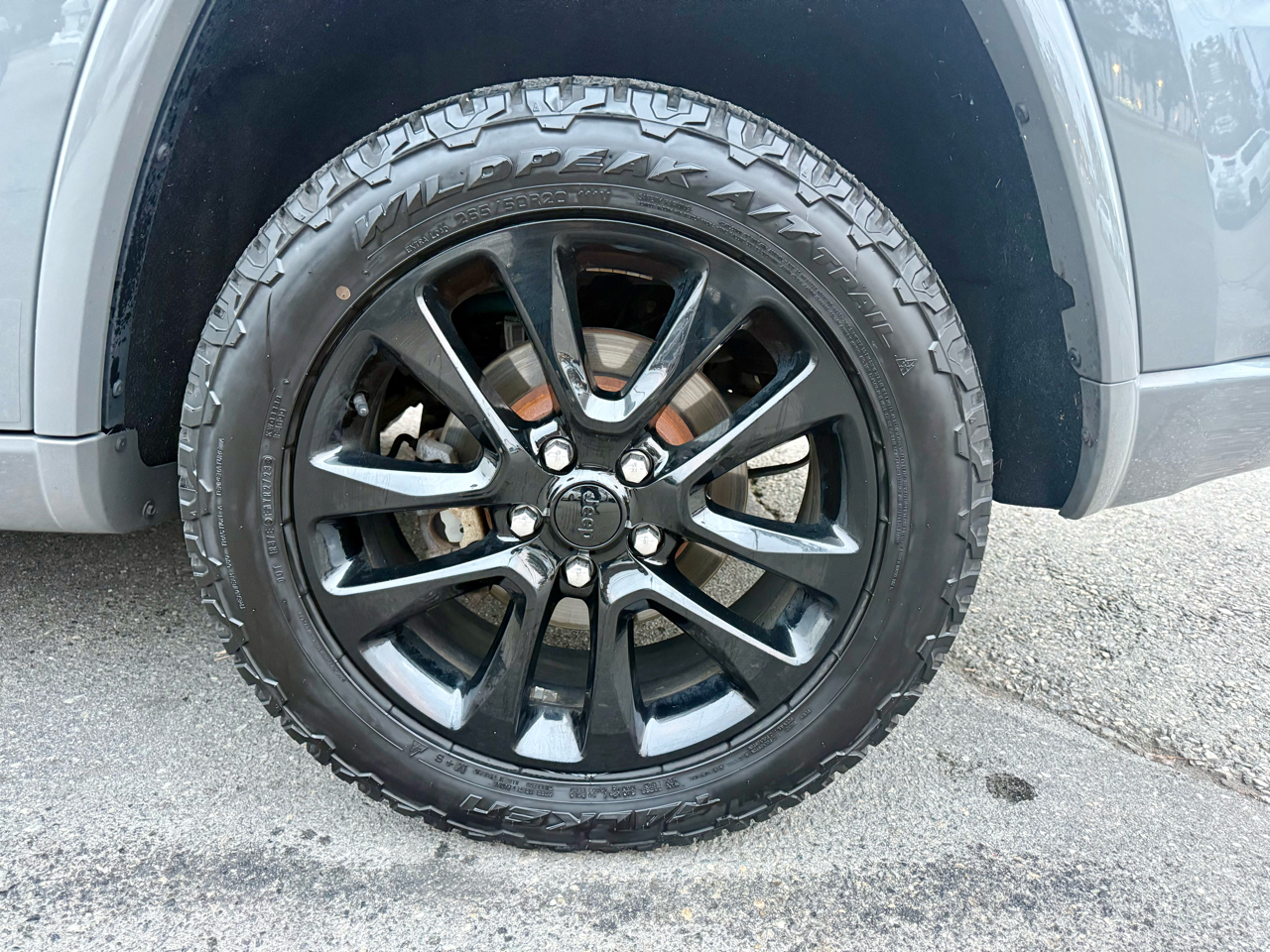 Jeep Grand Cherokee 4WD 4dr Laredo Altitude 2020 Jeep Grand Cherokee 4WD 4dr Laredo Altitude 2020