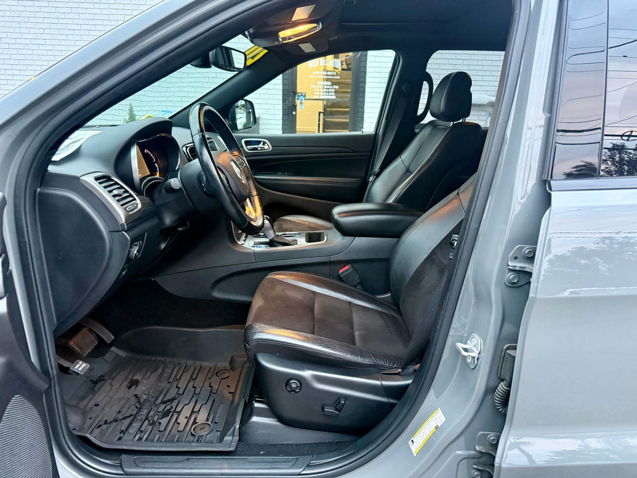 Jeep Grand Cherokee 4WD 4dr Laredo Altitude 2020 Jeep Grand Cherokee 4WD 4dr Laredo Altitude 2020