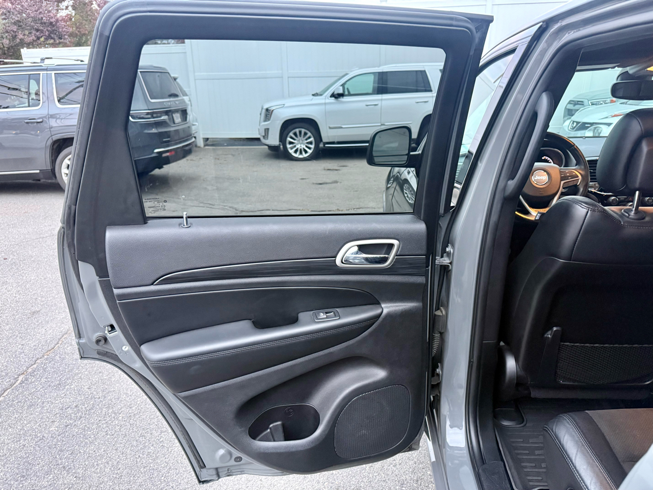 Jeep Grand Cherokee 4WD 4dr Laredo Altitude 2020 Jeep Grand Cherokee 4WD 4dr Laredo Altitude 2020