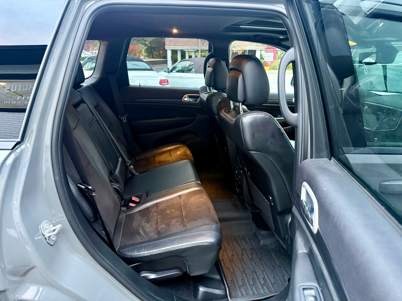 Jeep Grand Cherokee 4WD 4dr Laredo Altitude 2020 Jeep Grand Cherokee 4WD 4dr Laredo Altitude 2020