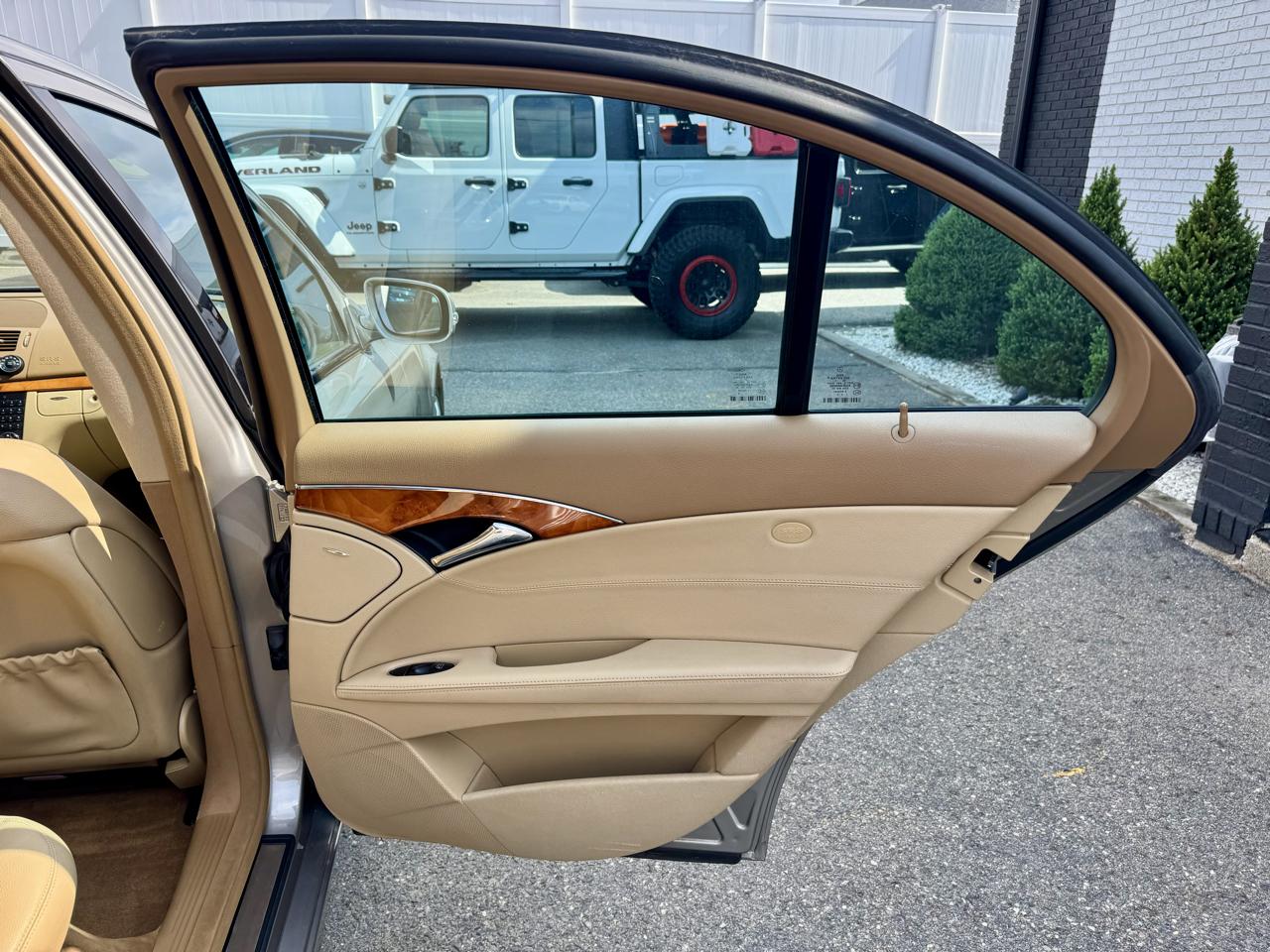 Mercedes-Benz E-Class E350 Luxury 2008