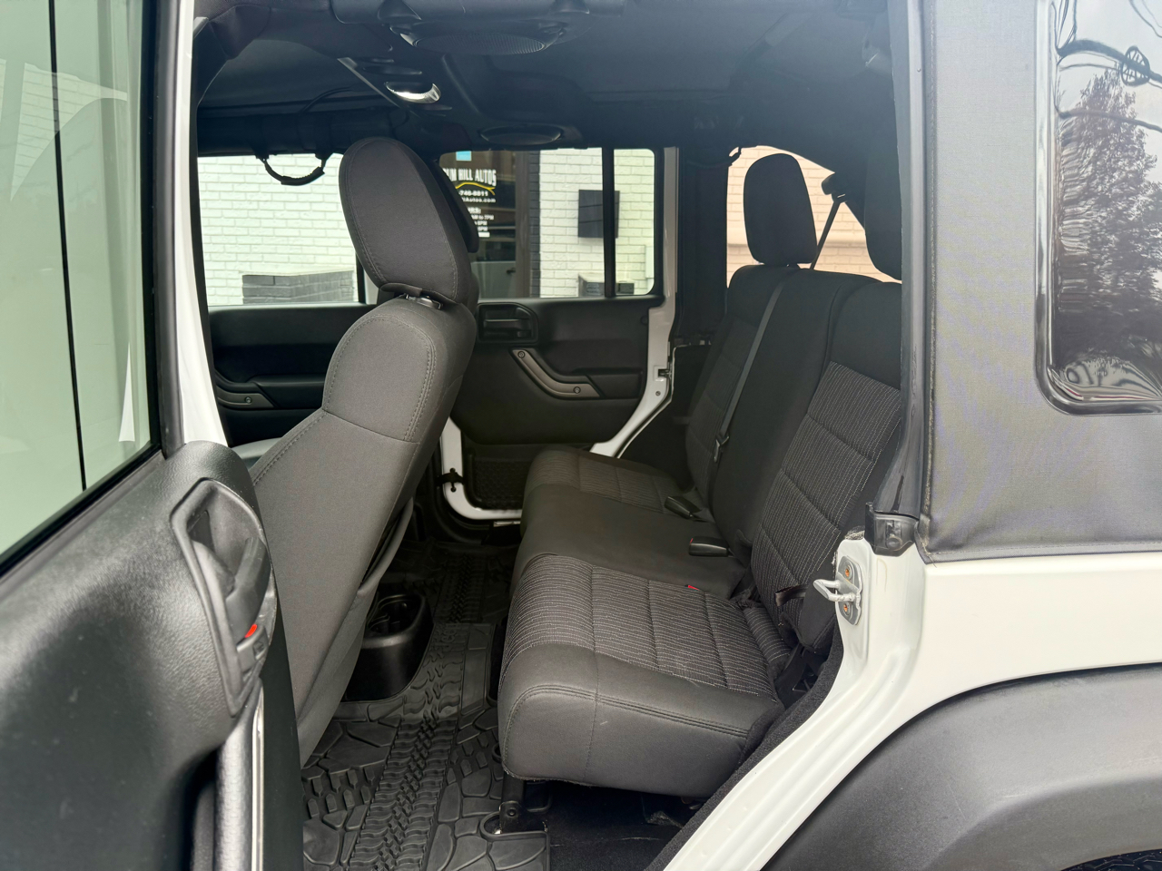 Jeep Wrangler Unlimited Sport 4WD 2012