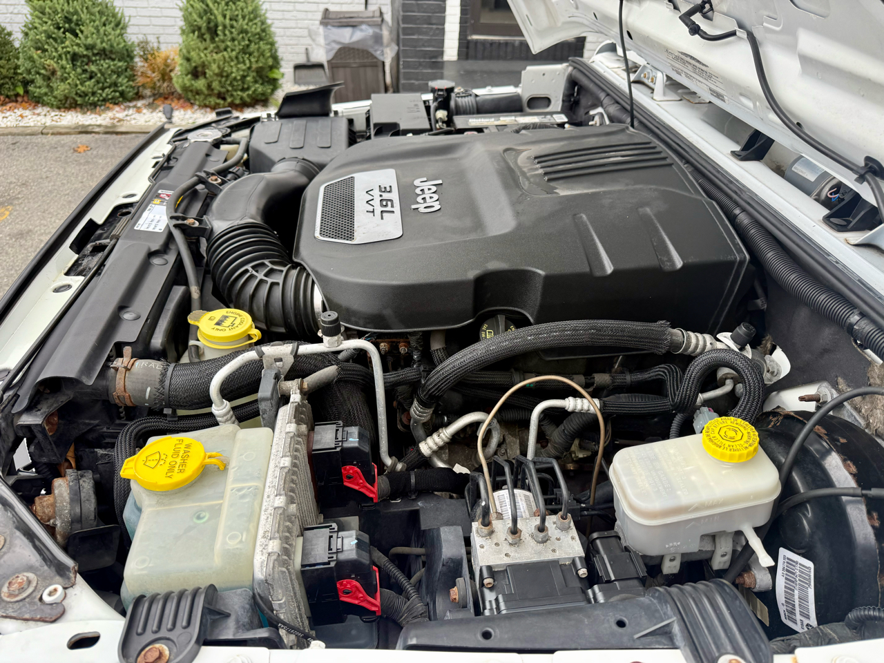 Jeep Wrangler Unlimited Sport 4WD 2012