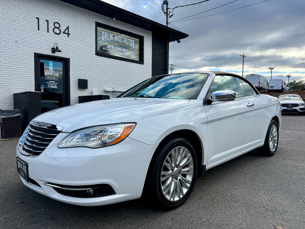 Chrysler 200 Limited Convertible 2011