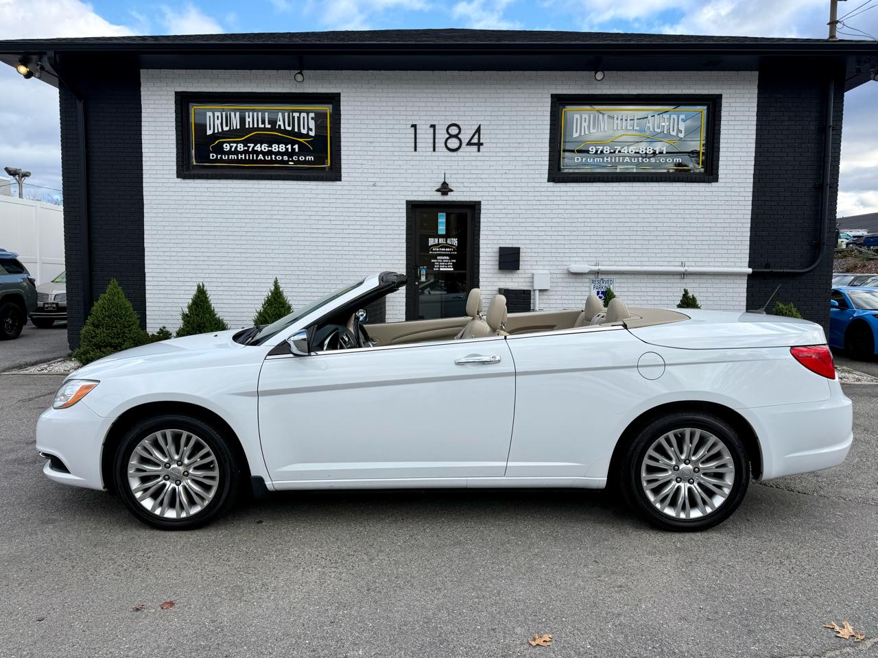 Chrysler 200 Limited Convertible 2011