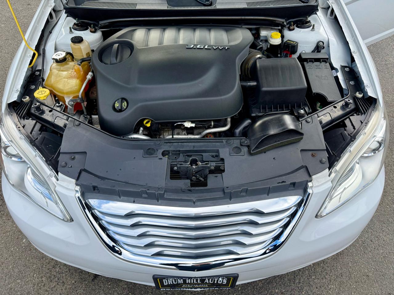 Chrysler 200 Limited Convertible 2011