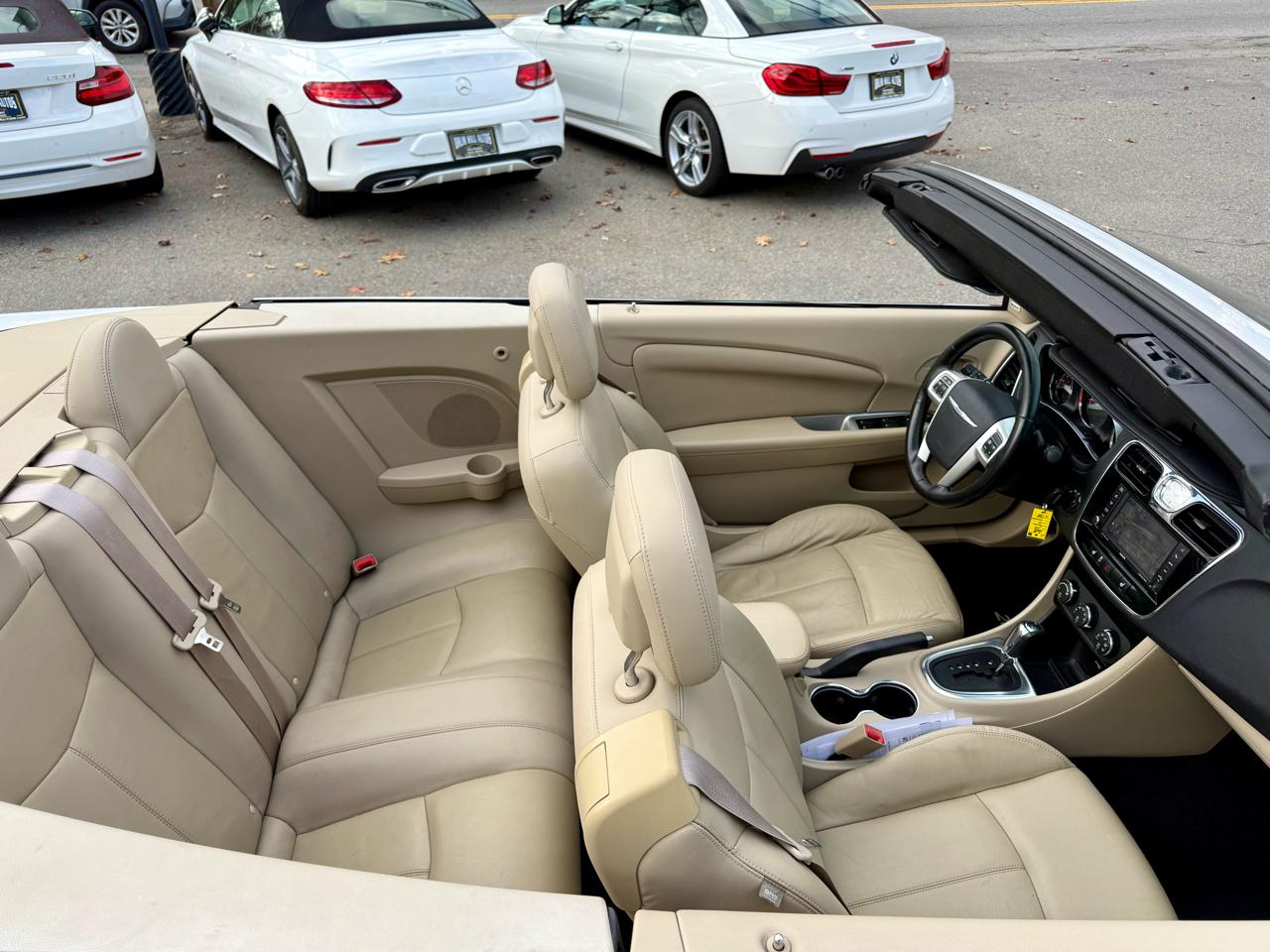 Chrysler 200 Limited Convertible 2011