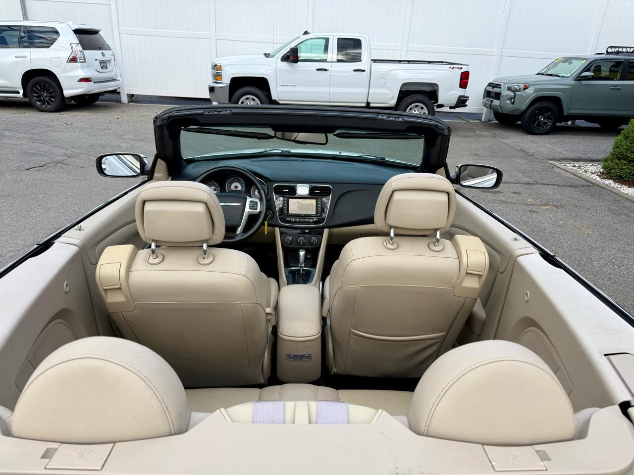 Chrysler 200 Limited Convertible 2011