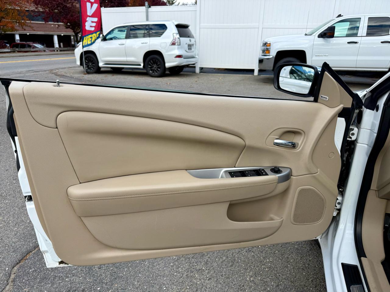 Chrysler 200 Limited Convertible 2011