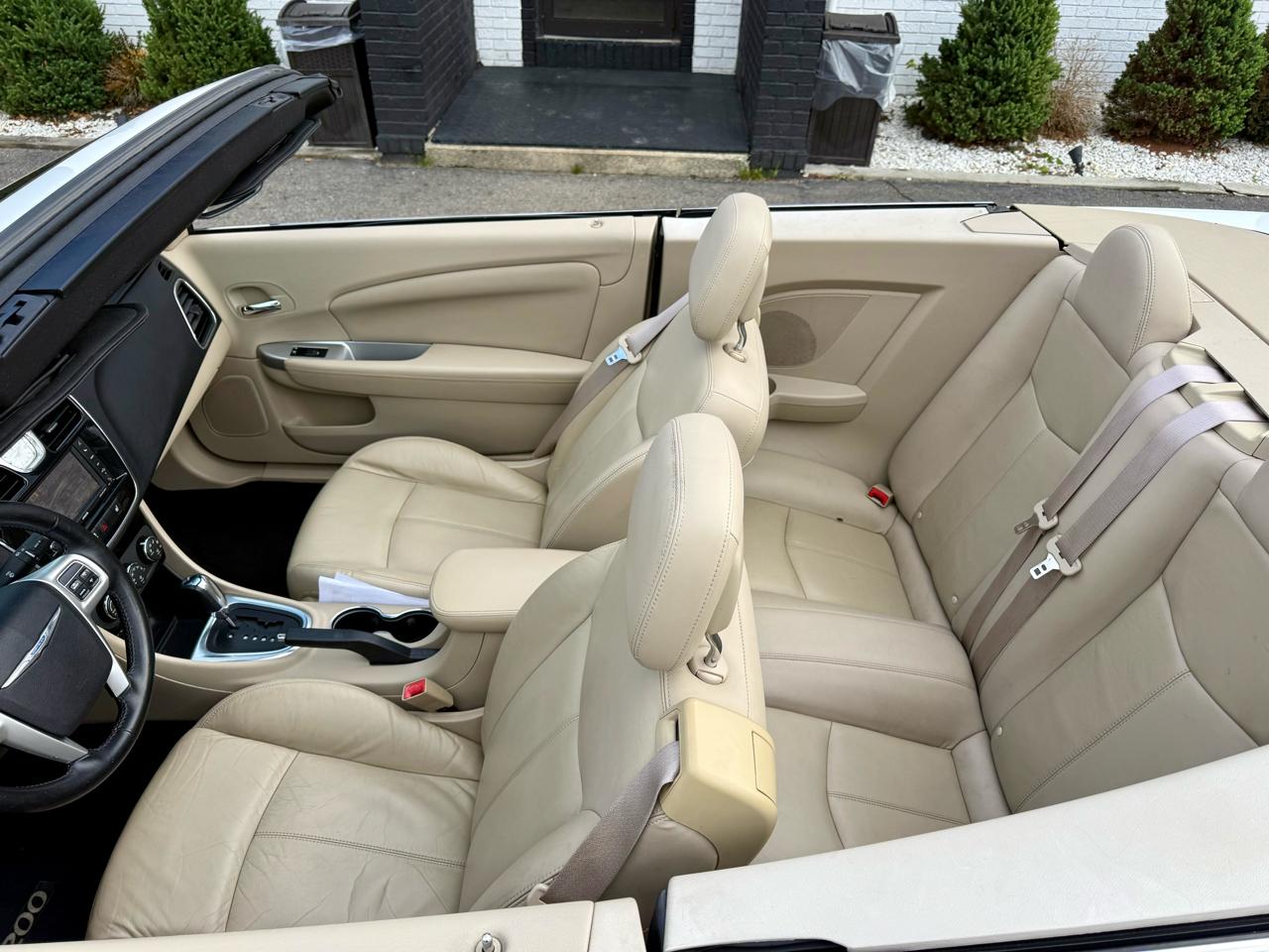 Chrysler 200 Limited Convertible 2011