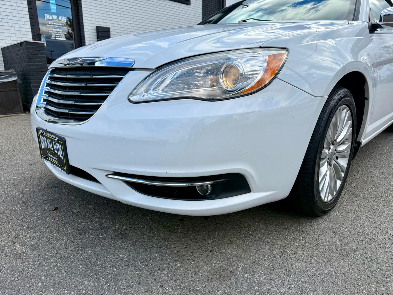 Chrysler 200 Limited Convertible 2011