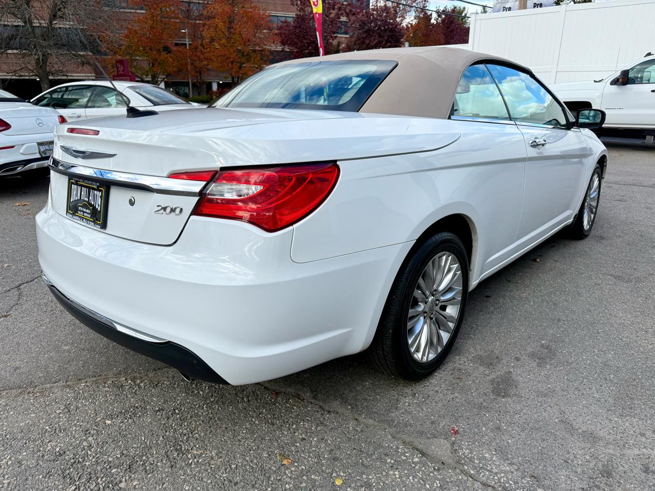 Chrysler 200 Limited Convertible 2011